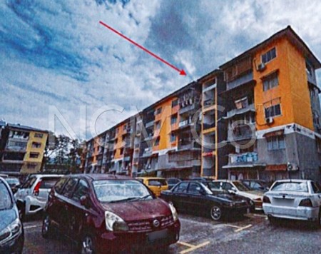 Apartment For Auction at Pangsapuri Merak