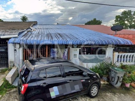 Terrace House For Auction at Taman Dahlia