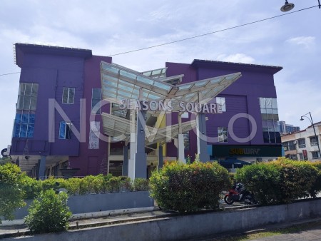 Retail Space For Auction at Seasons Square