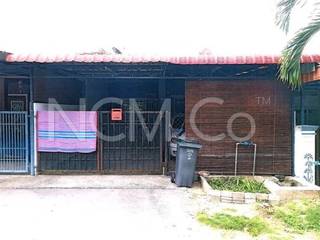 Terrace House For Auction at Taman Jasin Height