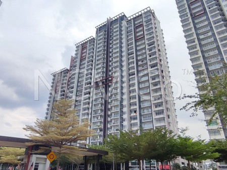Apartment For Auction at Dwiputra Residences