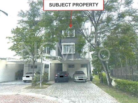 Terrace House For Auction at Schumann