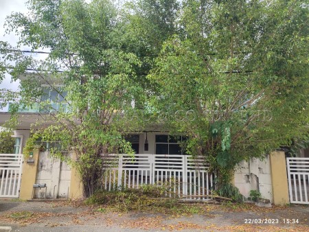 Terrace House For Auction at Tawas Impiana