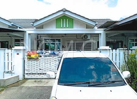 Terrace House For Auction at Anjung Gapam