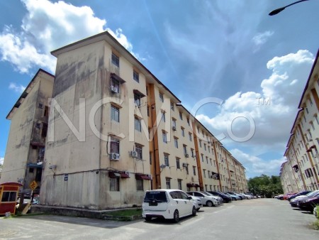 Flat For Auction at Taman Mount Austin