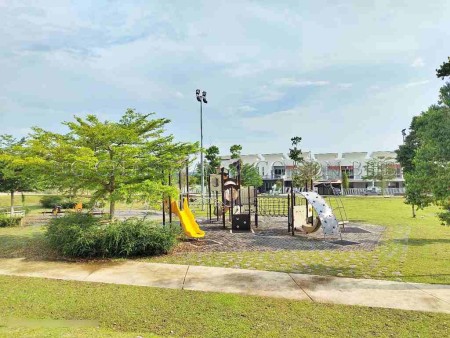 Terrace House for Auction
