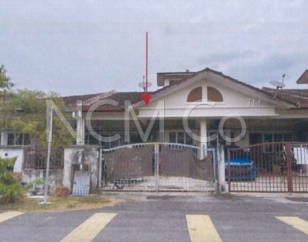 Terrace House For Auction at Taman Banting Baru