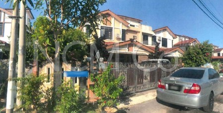 Terrace House for Auction