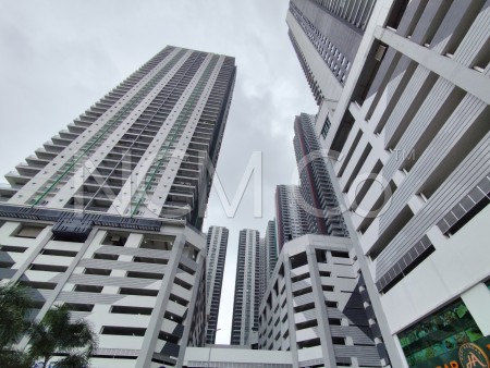 Serviced Residence For Auction at Razak City Residences