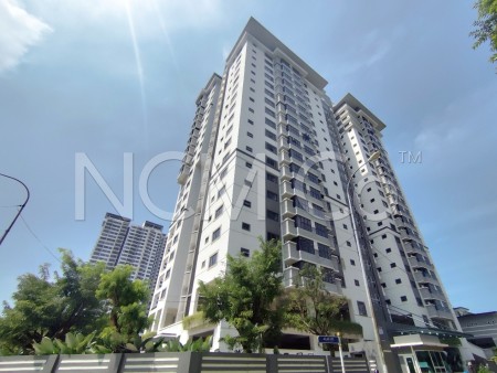 Condo For Auction at Royalle Condominium