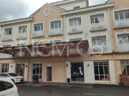 Apartment for Auction