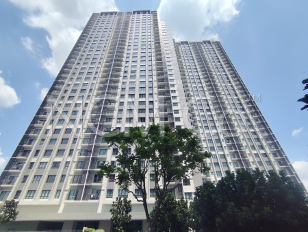 Serviced Residence For Auction at M Oscar