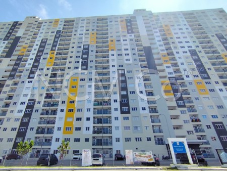 Apartment For Auction at Idaman BSP Apartment