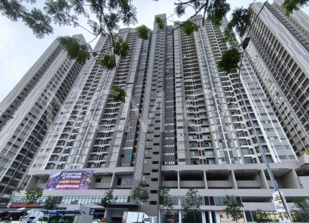 Apartment For Auction at Youth City