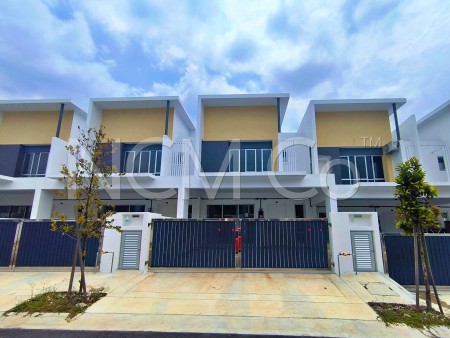 Terrace House For Auction at Taman Seri Impian