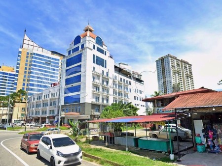Apartment For Auction at YYK 1Borneo