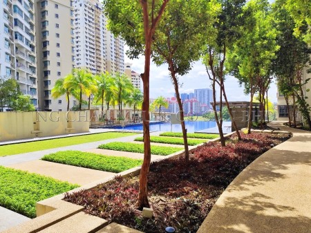 Condo for Auction