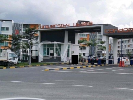 Apartment For Auction at University Utama Condominium