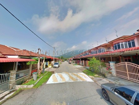 Terrace House for Auction