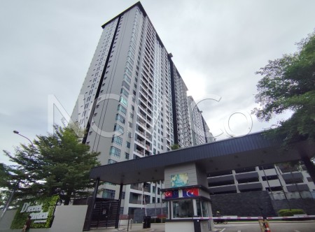 Apartment For Auction at D'Secret Garden
