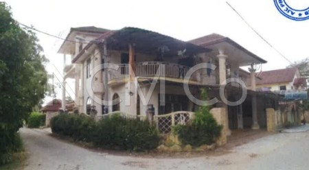 Bungalow House For Auction at Wakaf Bharu
