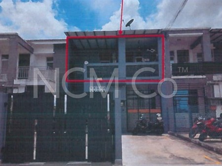 Terrace House For Auction at Meridin East