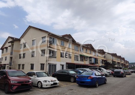 Apartment For Auction at Dahlia Apartment