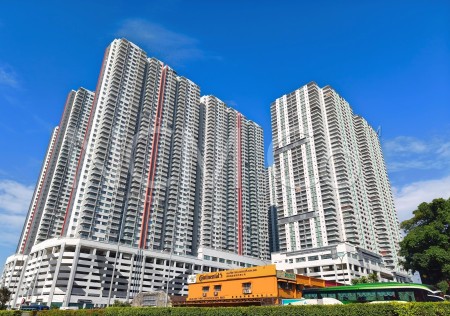 Serviced Residence For Auction at Razak City Residences