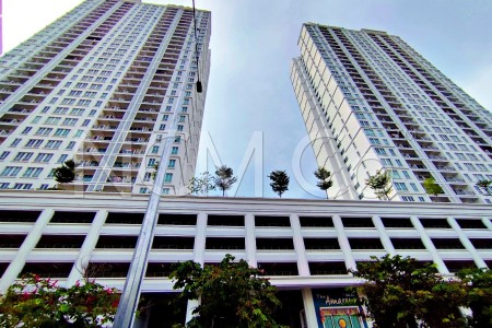 Condo For Auction at The Amarene