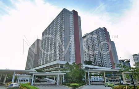 Apartment For Auction at Lakefront Homes