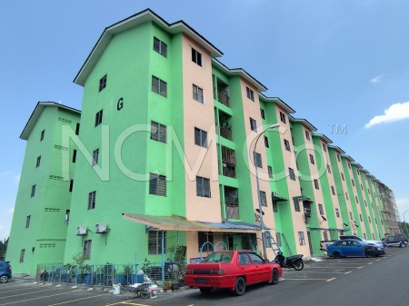 Apartment For Auction at Taman Sri Nelayan Flat
