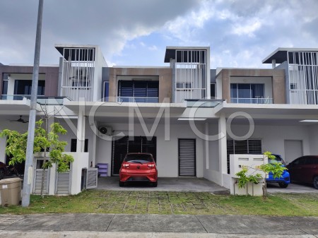 Terrace House For Auction at Casaview @ Cybersouth