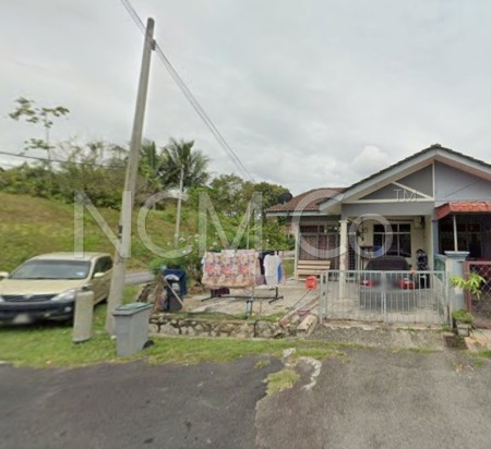 Terrace House For Auction at Taman Baiduri