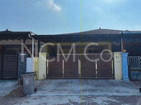 Terrace House For Auction at Taman Universiti