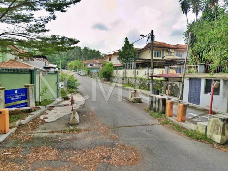 Terrace House For Auction at Taman Pinggiran Mahkota