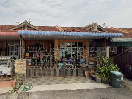 Terrace House For Auction at Ambangan Heights