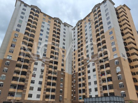 Apartment For Auction at Lagoon Perdana Apartment
