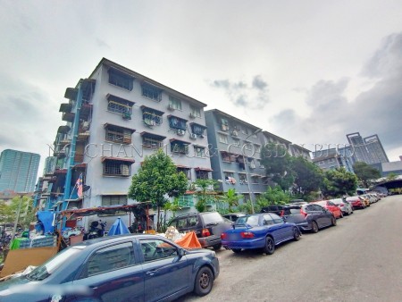 Apartment for Auction