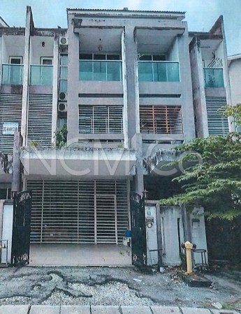 Terrace House for Auction