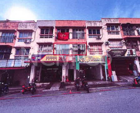Apartment for Auction