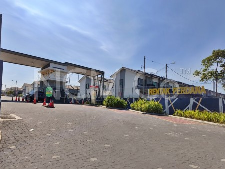 Terrace House for Auction