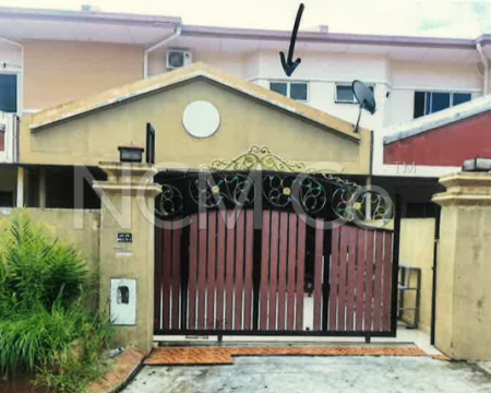 Terrace House For Auction at Palm Heights Residence