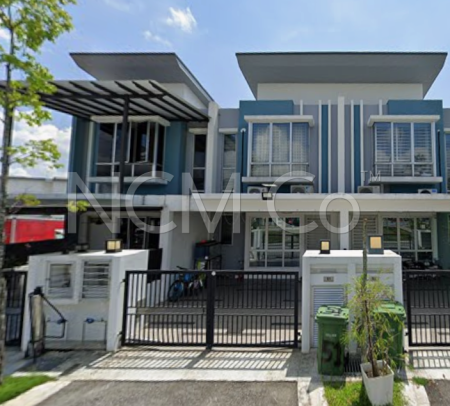 Terrace House For Auction at Acacia Park