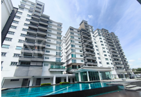Condo For Auction at Tiara ParkHomes