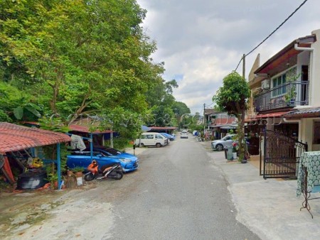 Terrace House for Auction