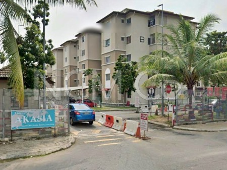 Apartment For Auction at Apartment Akasia