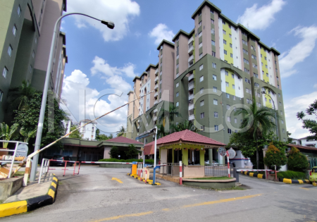 Apartment for Auction