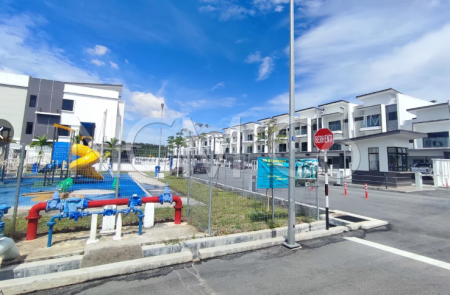 Terrace House for Auction