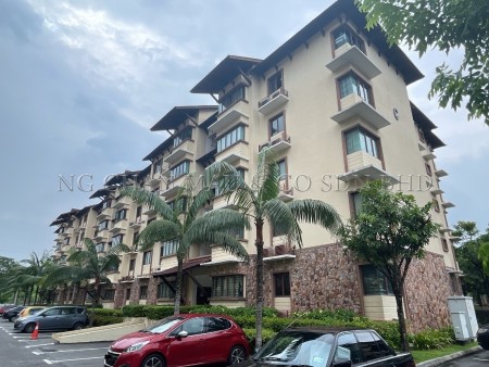 Apartment for Auction