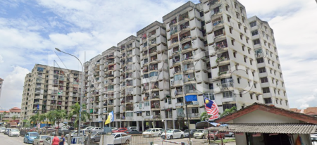 Apartment For Auction at Apartment Taman Mewah